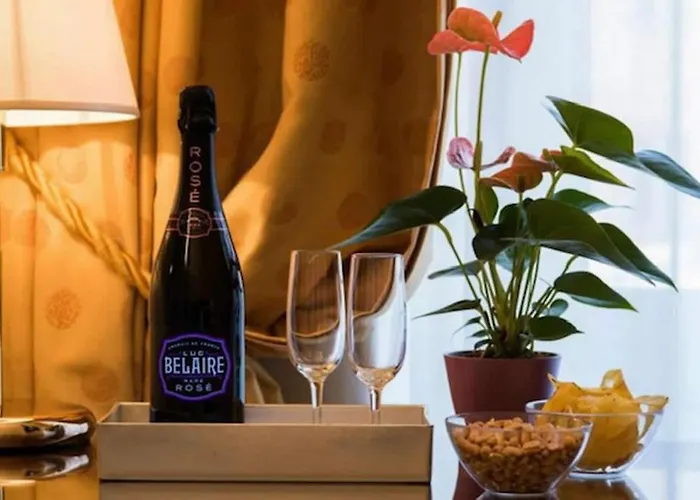 Quirinale Luxury Oda ve Kahvaltı 3*