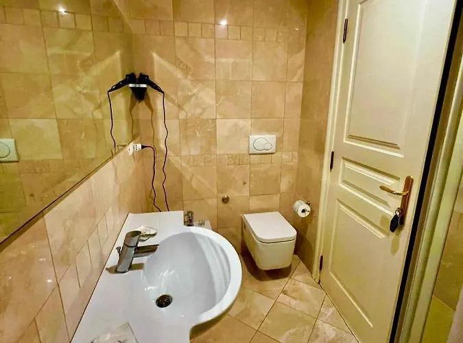 Quirinale Luxury Oda ve Kahvaltı 3*